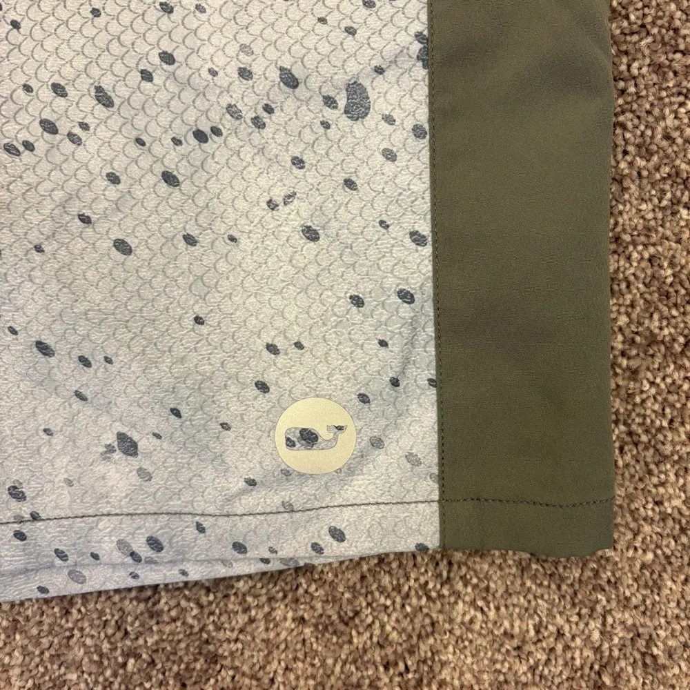 Vineyard Vines Mens Swim Trunks Shorts Size 34 Gray Zipped Pocket Drawstring EUC